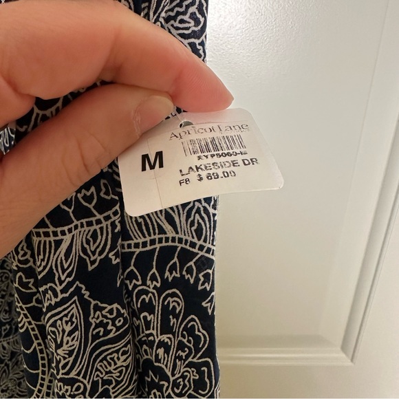 Elan Maxi Dress with pockets NWT size M - Picture 5 of 6